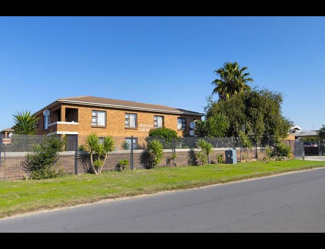 2 BEDROOM PROPERTY TO RENT IN WINDSOR PARK